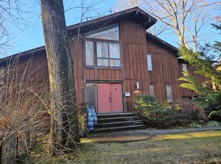 440 Jones Rd, Englewood, NJ 07631