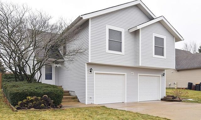 1st image of 221 Apple Hill Ln