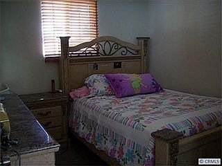 4th image of 3220 W 60th St