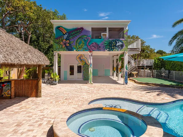 58133 Ferreire St, Grassy Key, FL 33050