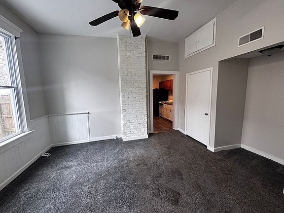 3rd image of 1236 S Floyd St APT 4