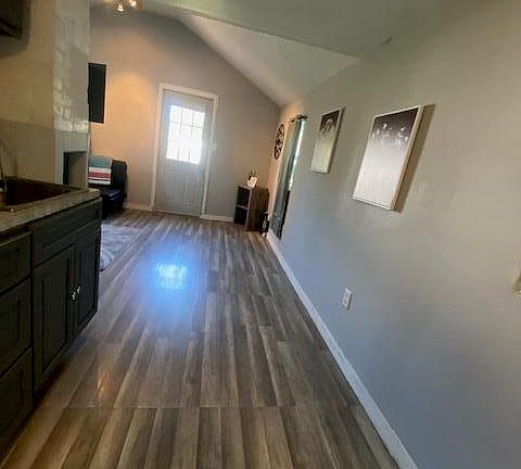 2nd image of 321 N Race St