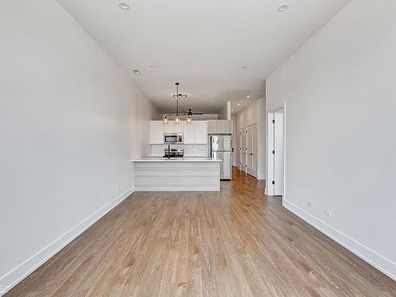 2nd image of 3312 N Halsted St #2F