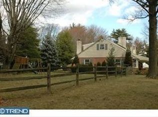 2240 Pine Rd, Huntingdon Valley, PA 19006