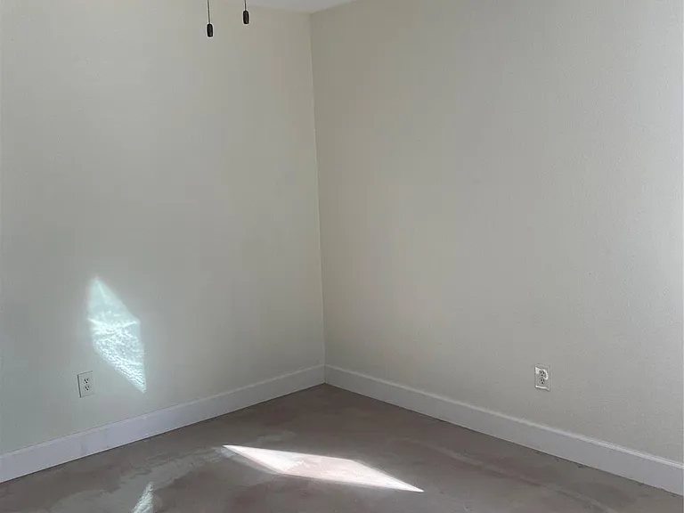 805 Laurel St — Photo 5