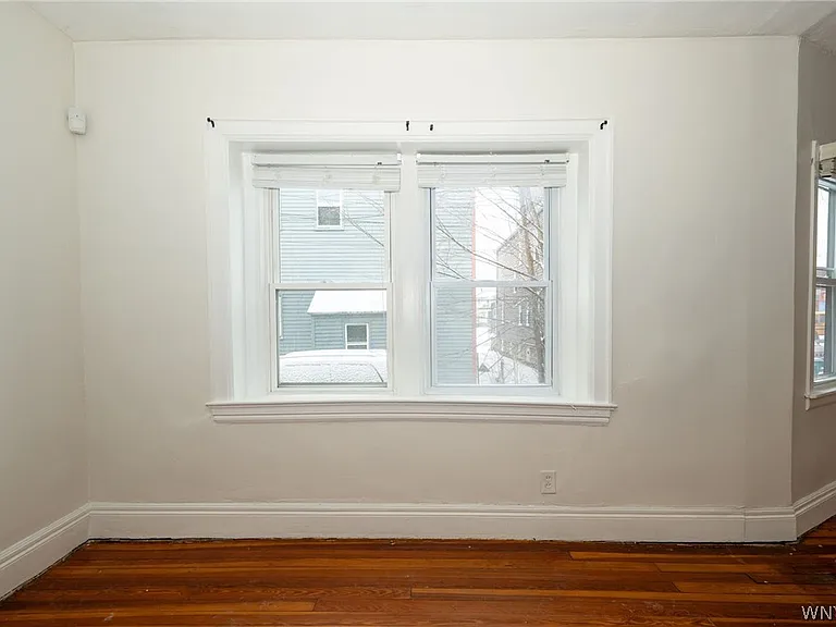 11 Hoyt St — Photo 12