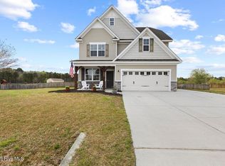207 River Winding Rd, Jacksonville, NC 28540