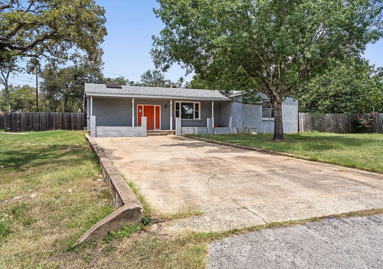 Incredible 3-Bedroom Home on Massive Lot in South Austin — Photo 1