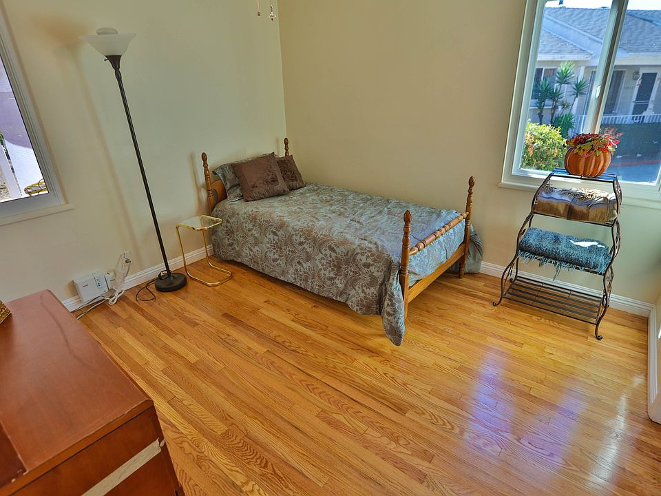 2nd image of 10226 La Cima Dr