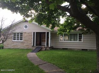 402 N Main St, Scottville, MI 49454