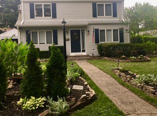 187 Behnke Ave, Paramus, NJ 07652