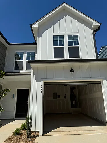 853 McKenzie Park Ter Photo 1