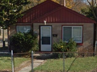 3896 N Port Washington Rd, Milwaukee, WI 53212