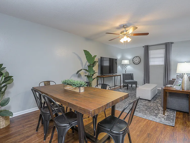 8325 & 8327 Lowell Ave — Photo 7