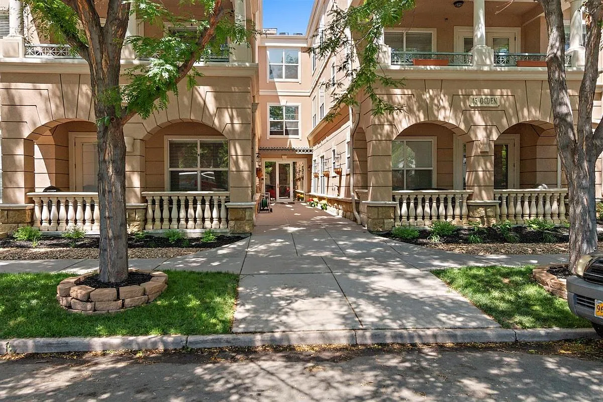 2 bed, 1261 sqft, $3,500 — Photo 1