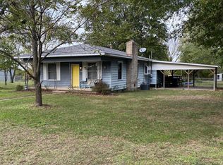1102 W County St, Monett, MO 65708