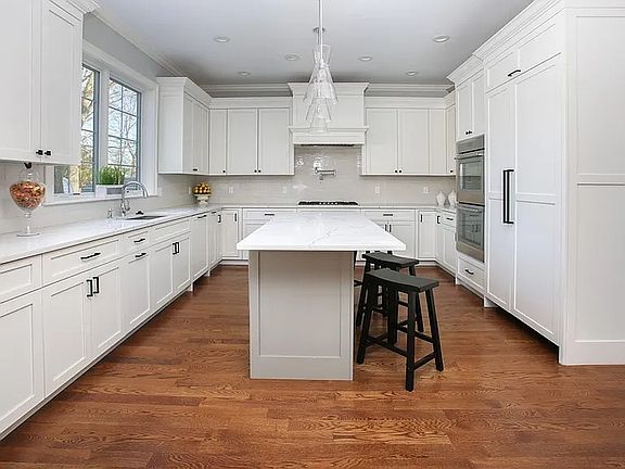 5th image of 35 Hanson Rd