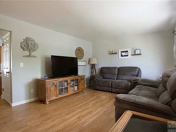 3rd image of 1125 Saint Johns Ave