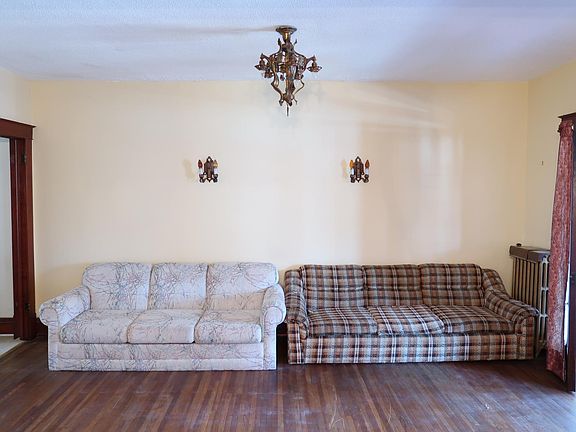 4th image of 1709 Pine Ave