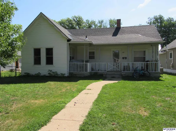 3917 S 36th St, Omaha, NE 68107