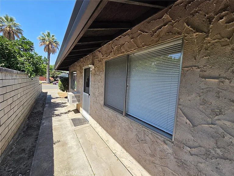 1251 Butte St — Photo 3