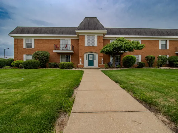 1640 Camellia Dr APT A1, Munster, IN 46321