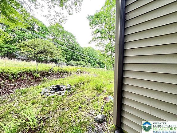 4th image of 107 Warbler Ct