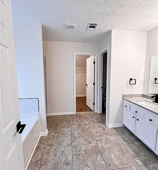 3405 Summer Brooke Way — Photo 15