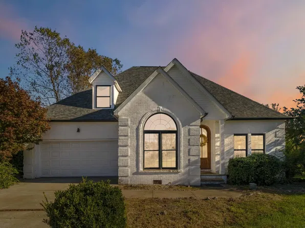 305 Sapphire Ct, Owingsville, KY 40360