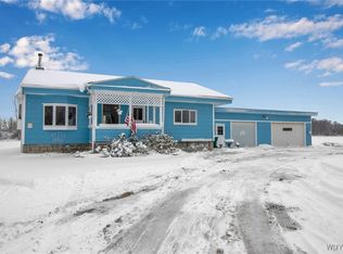 5358 Murphy Rd, Lockport, NY 14094