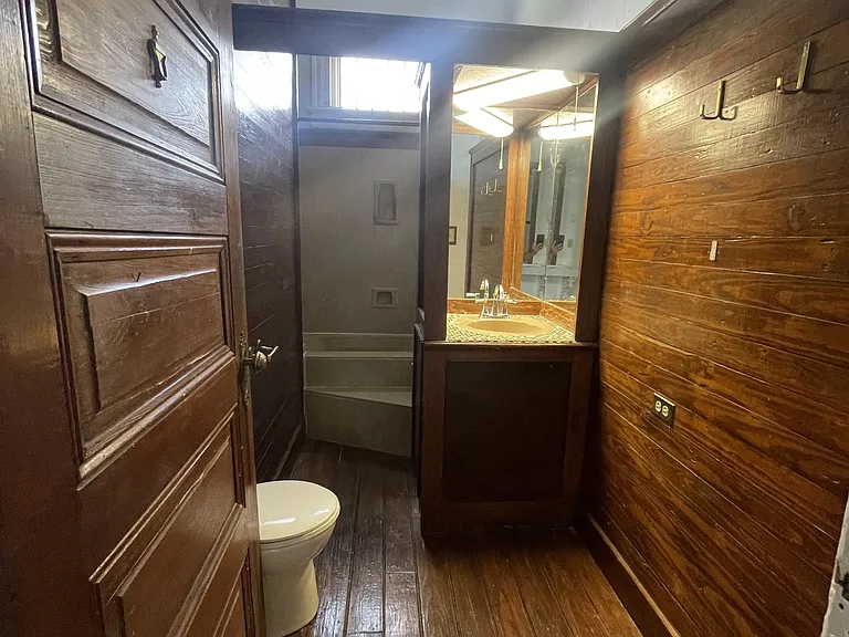 1034 S Carrollton Ave #D — Photo 9