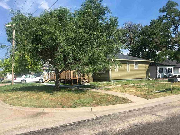 2nd image of 602 Vine St