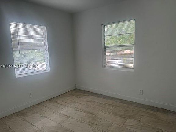 4th image of 608 5th St APT 8