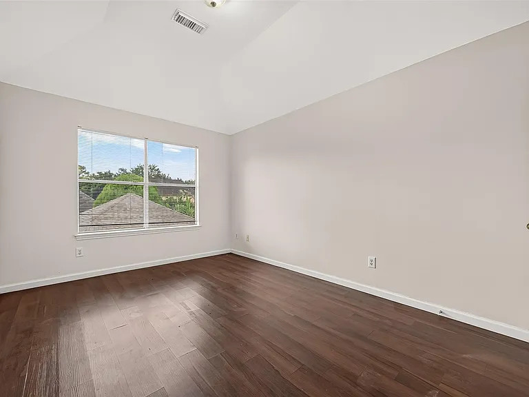 2215 Alberton Ln — Photo 24