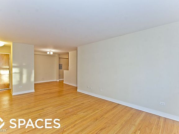 3rd image of 625 W Wrightwood Ave #Unt317