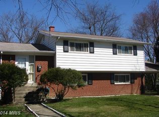 6022 Elmendorf Dr, Suitland, MD 20746