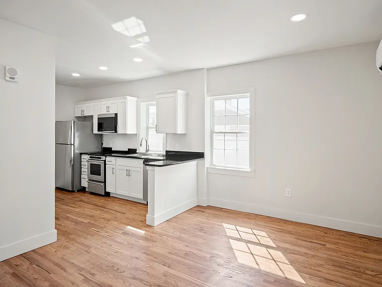 2733 E Magnolia Ave #103 — Photo 1