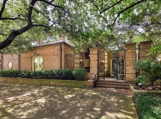 7724 Glen Albens Cir, Dallas, TX 75225