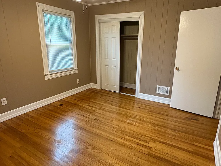 138 Duff Dr — Photo 6