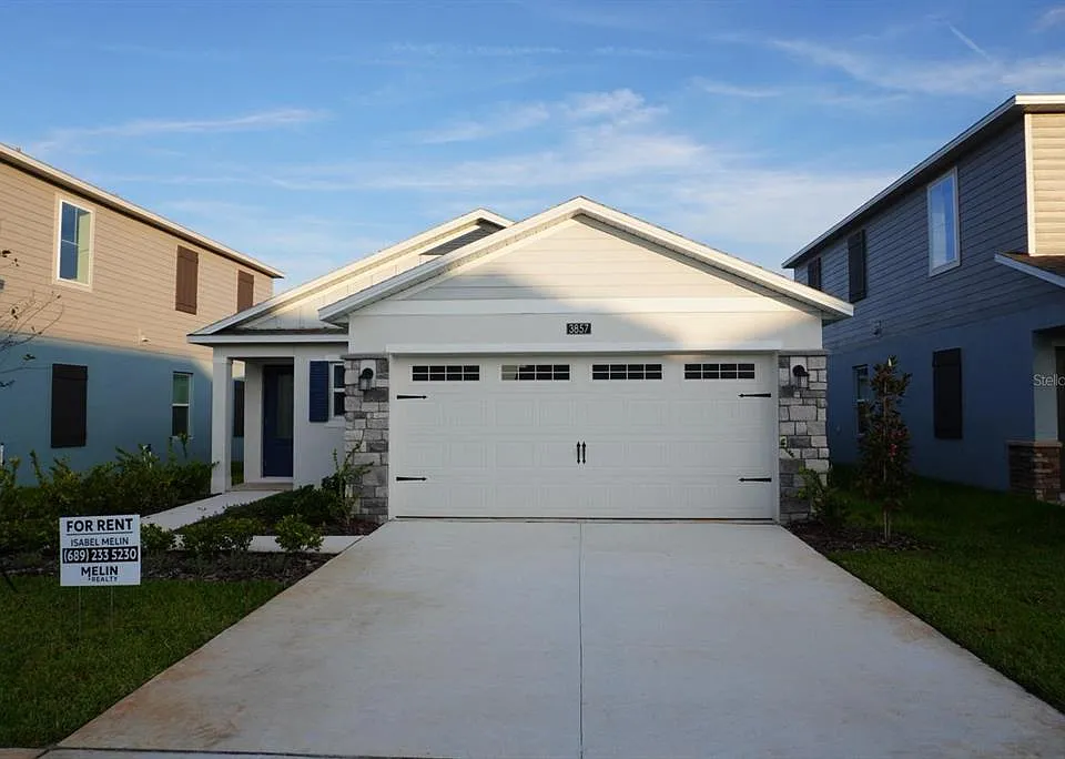 3857 Corsican Ln