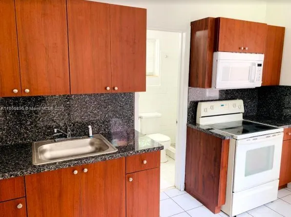 774 NE 86th St #2, Miami, FL 33138