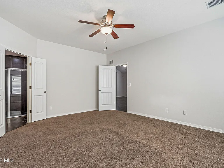 11381 Bullseye St — Photo 30
