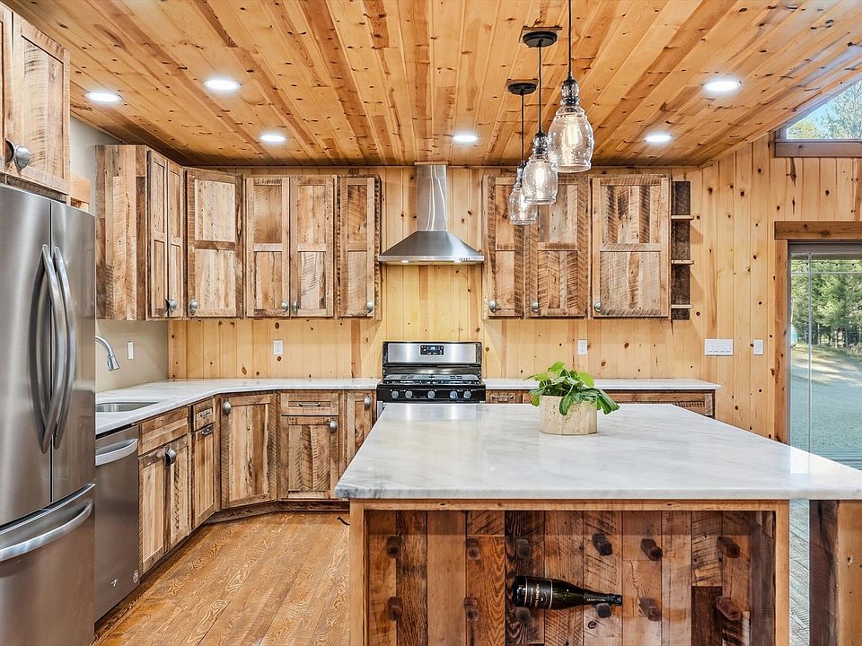 13th image of this home