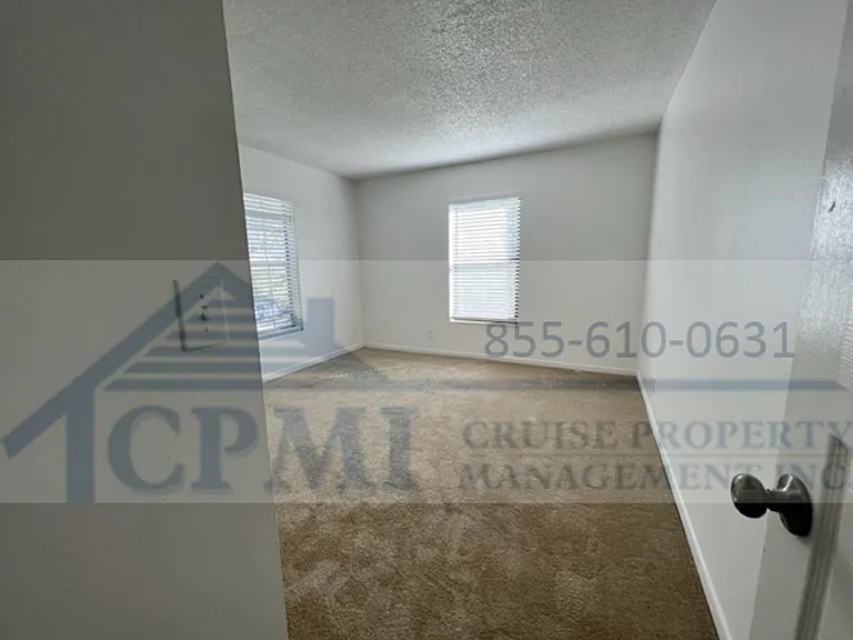Colonial Village - 7550 Stirling Rd — Photo 54