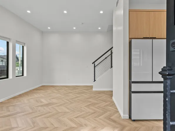 10006 Odessa Ave, North Hills, CA 91343