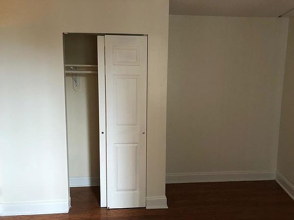 4th image of 510 Main St APT 400