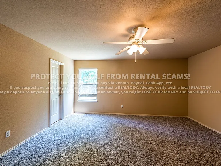 4334 W Pecan St — Photo 6