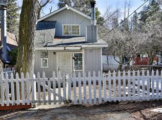 395 Maple Ln, Crestline, CA 92325