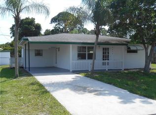 8219 SE Camellia Dr, Hobe Sound, FL 33455
