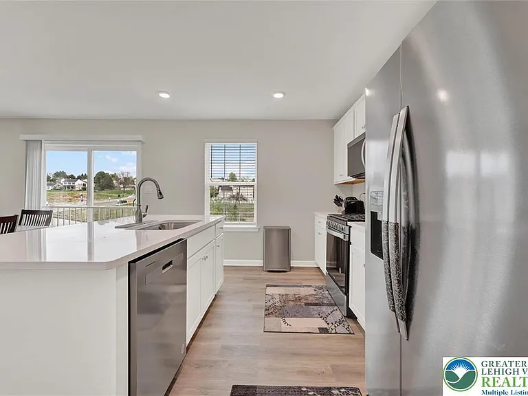 264 Winding Rd — Photo 11
